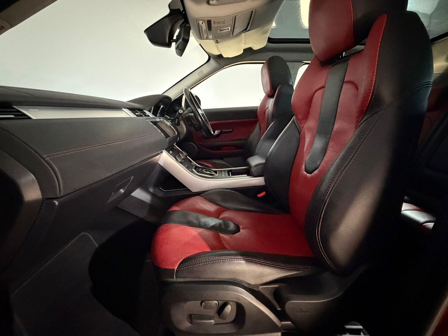 Used Land Rover Range Rover Evoque 2015 for sale - 77674232: Photo 17