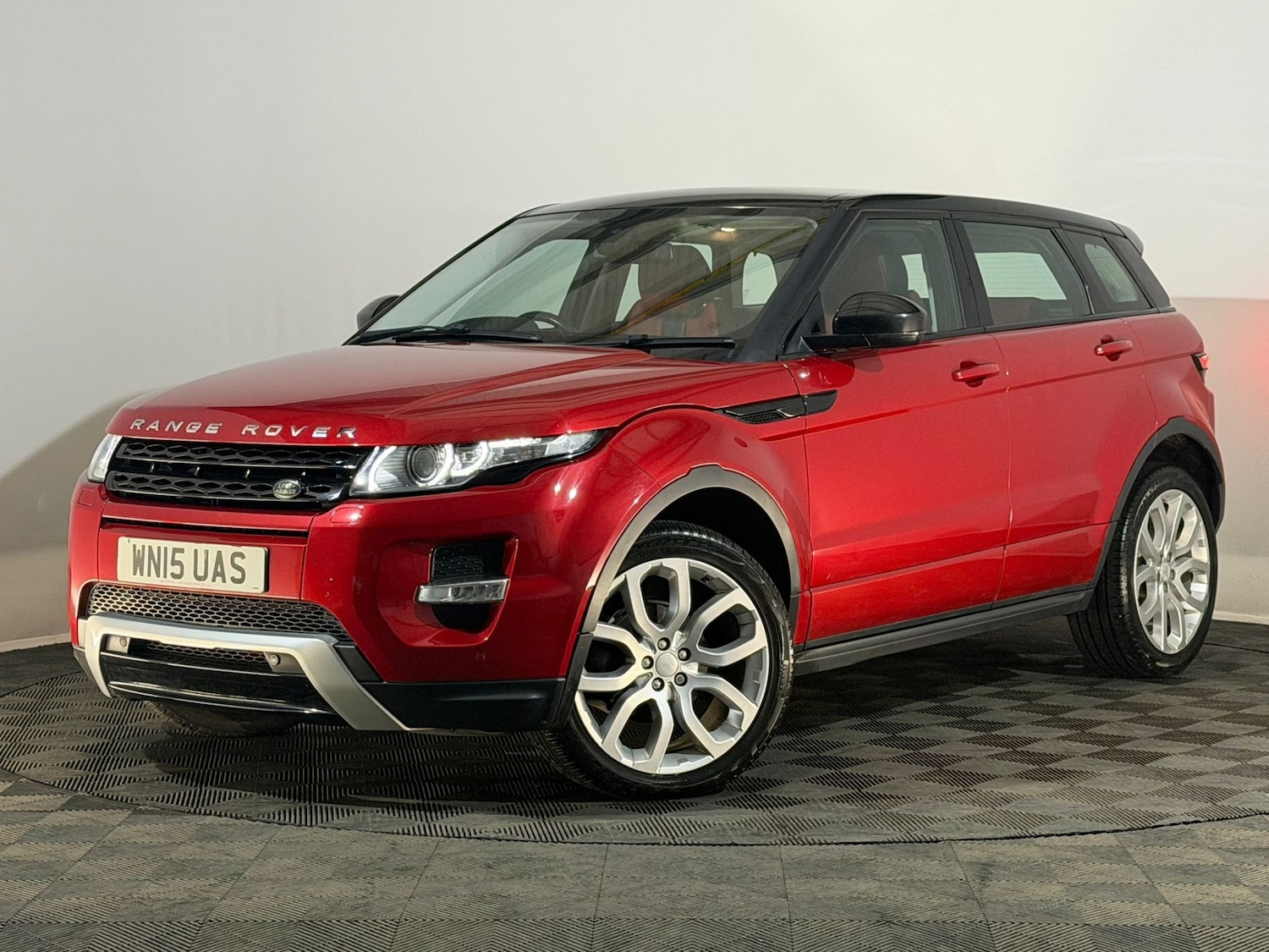 Used Land Rover Range Rover Evoque 2015 for sale - 77674232: Photo 3