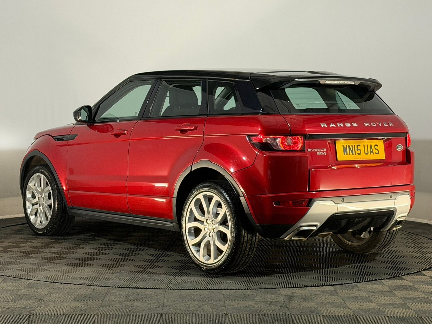 Used Land Rover Range Rover Evoque 2015 for sale - 77674232: Photo 9