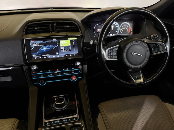 Used Jaguar F-Pace 2017 for sale - 76247967: Photo 13