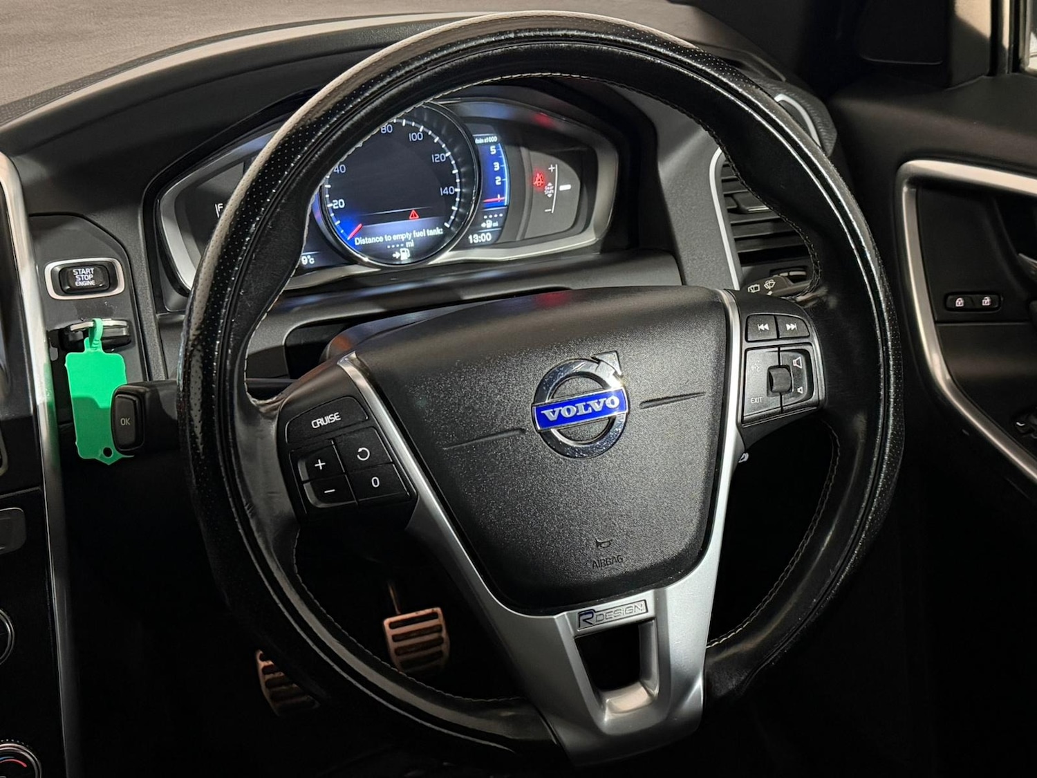 Used Volvo XC60 2015 for sale - 76826296: Photo 13