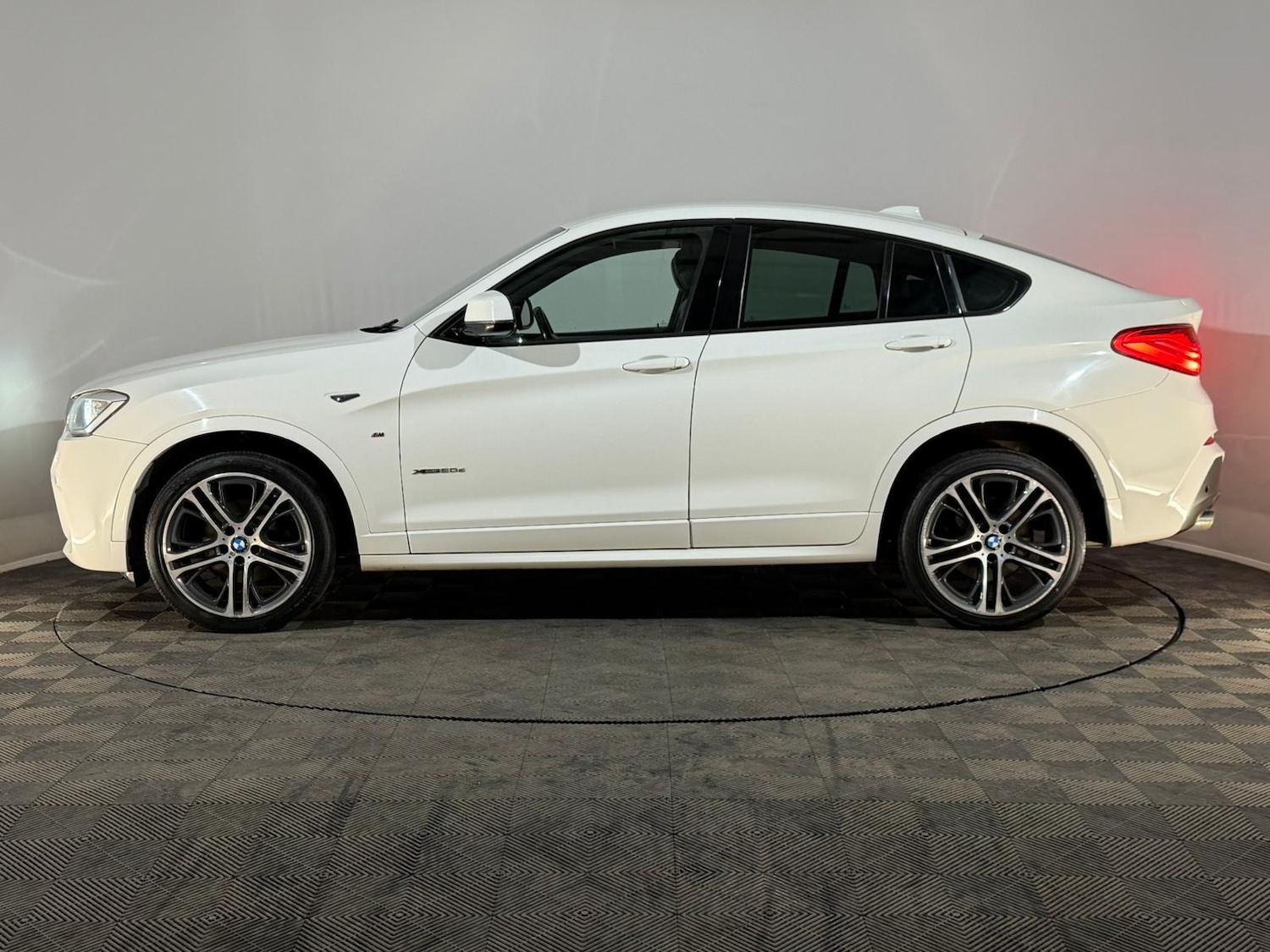 Used BMW X4 2014 for sale - 76803307: Photo 5