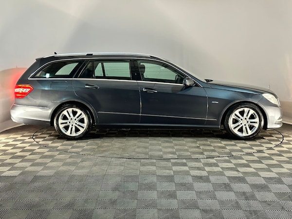 Used Mercedes-Benz E Class 2012 for sale - 75158015: Photo 4