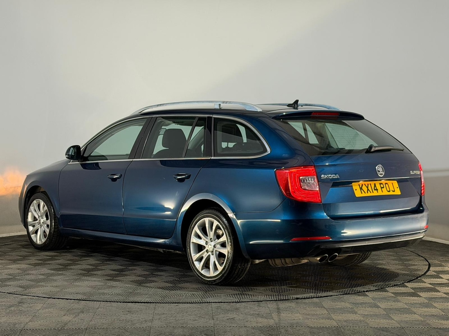 Used Skoda Superb 2014 for sale - 76803306: Photo 9