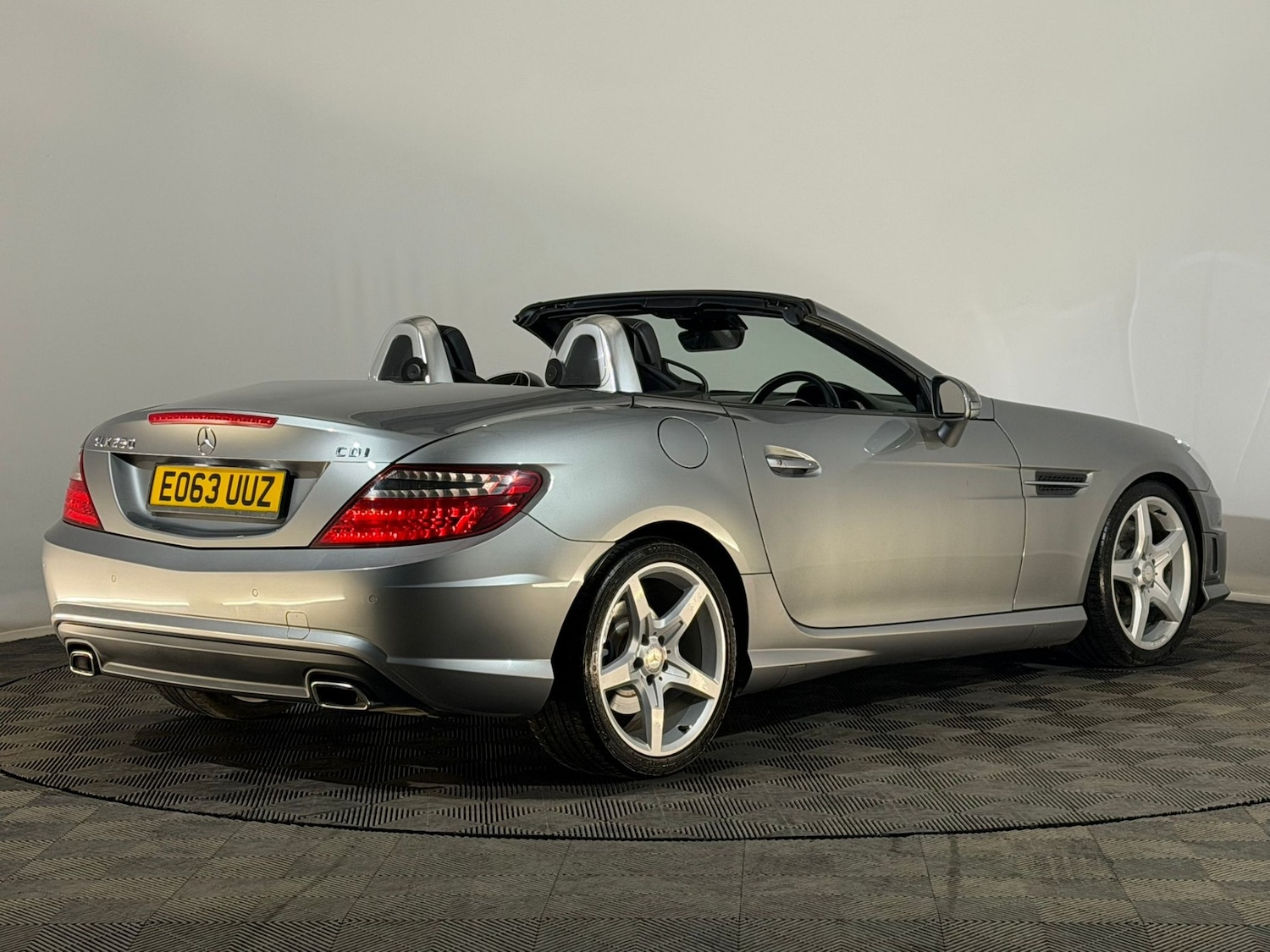 Used Mercedes-Benz SLK 2013 for sale - 76744865: Photo 10