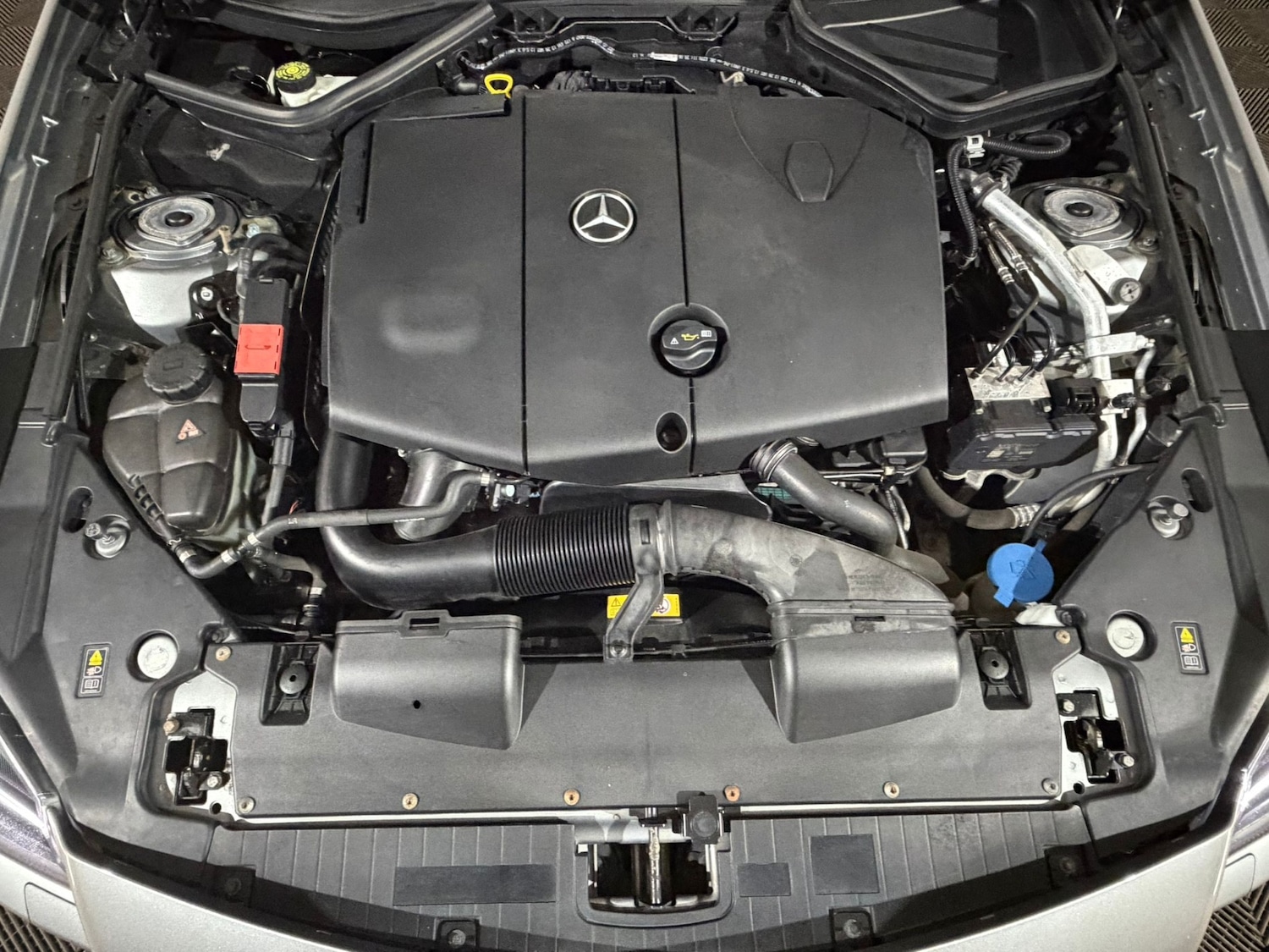 Used Mercedes-Benz SLK 2013 for sale - 76744865: Photo 17