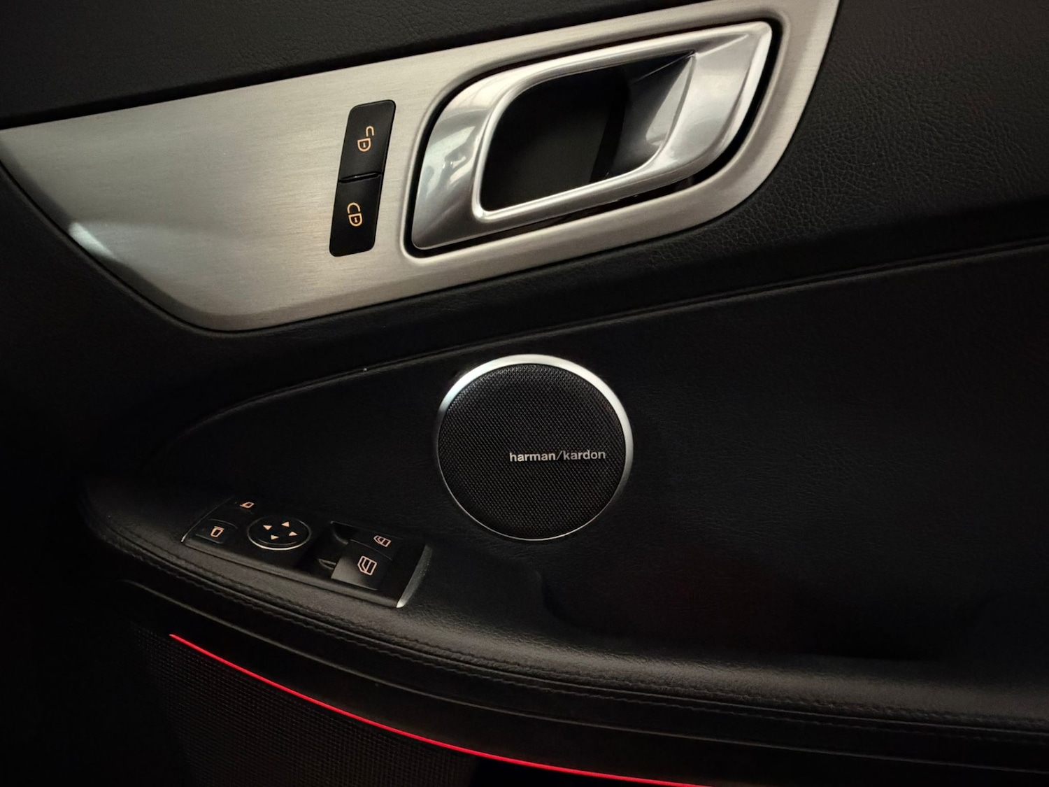 Used Mercedes-Benz SLK 2013 for sale - 76744865: Photo 24