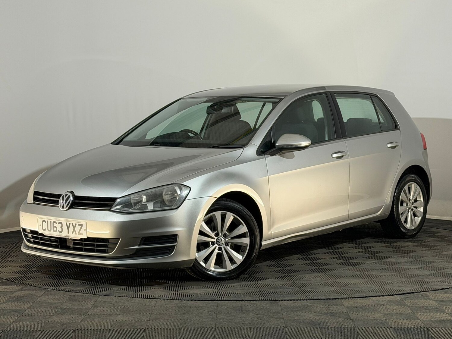 Used Volkswagen Golf 2013 for sale - 77674580: Photo 3