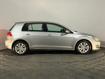 Used Volkswagen Golf 2013 for sale - 77674580: Photo