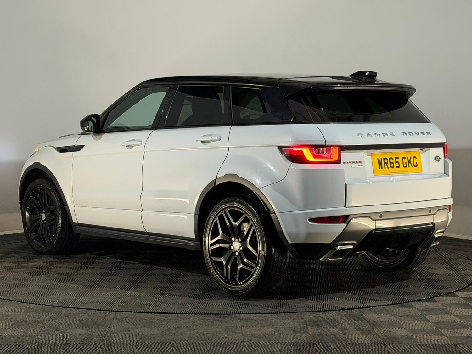 Used Land Rover Range Rover Evoque 2015 for sale - 77551606: Photo 9