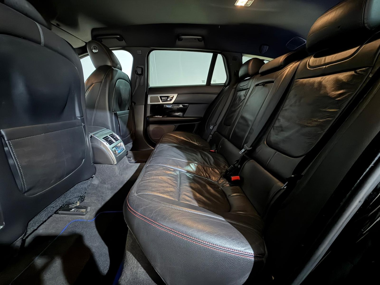 Used Jaguar XF 2015 for sale - 76419933: Photo 19