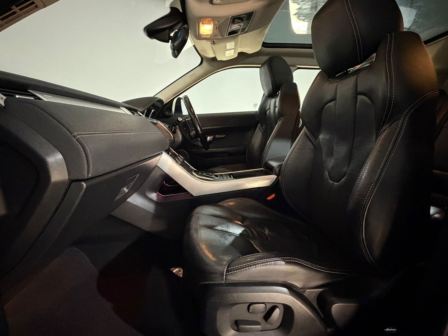 Used Land Rover Range Rover Evoque 2011 for sale - 77282818: Photo 15