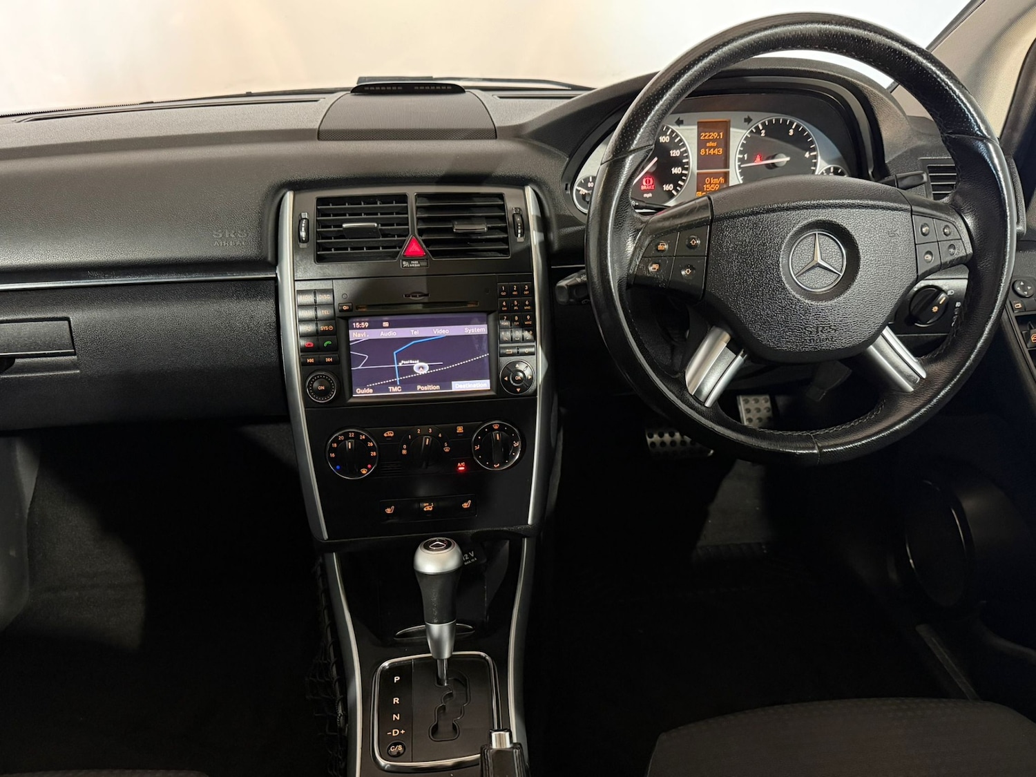 Used Mercedes-Benz B Class 2010 for sale - 76383304: Photo 12