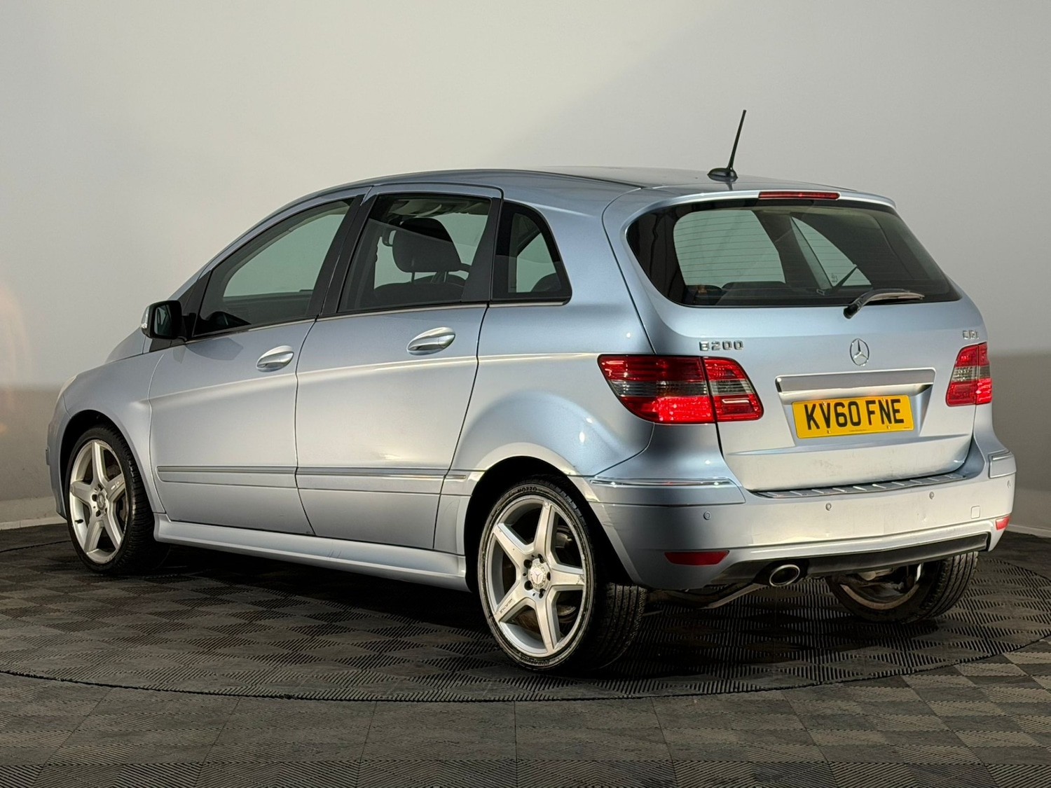 Used Mercedes-Benz B Class 2010 for sale - 76383304: Photo 9