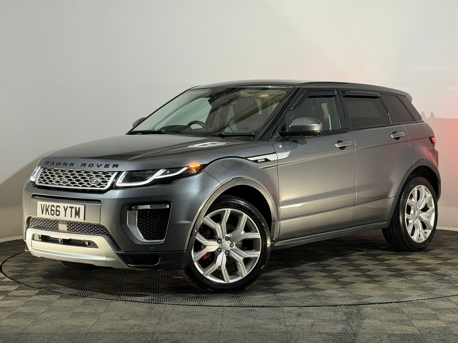 Used Land Rover Range Rover Evoque 2016 for sale - 77125498: Photo 3
