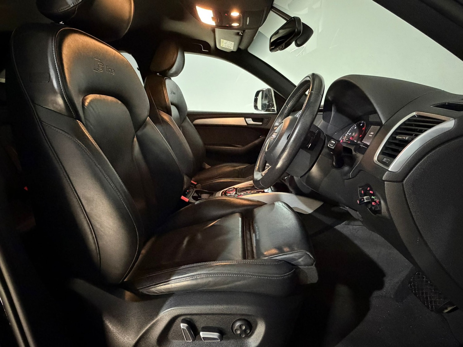 Used Audi Q5 2015 for sale - 78089235: Photo 16