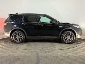 Used Land Rover Discovery Sport 2018 for sale - 77446217: Photo