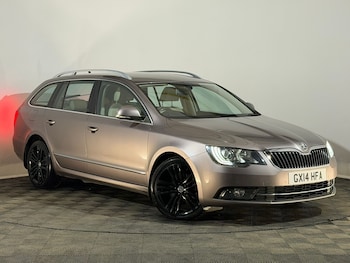 Used Skoda Superb 2014 for sale - 78299008: Photo