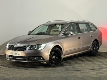 Used Skoda Superb 2014 for sale - 78299008: Photo