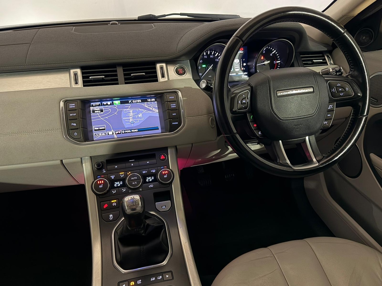 Used Land Rover Range Rover Evoque 2013 for sale - 77058410: Photo 12