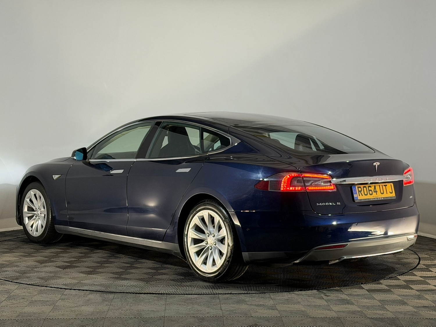 Used Tesla Model S 2014 for sale - 76089743: Photo 9