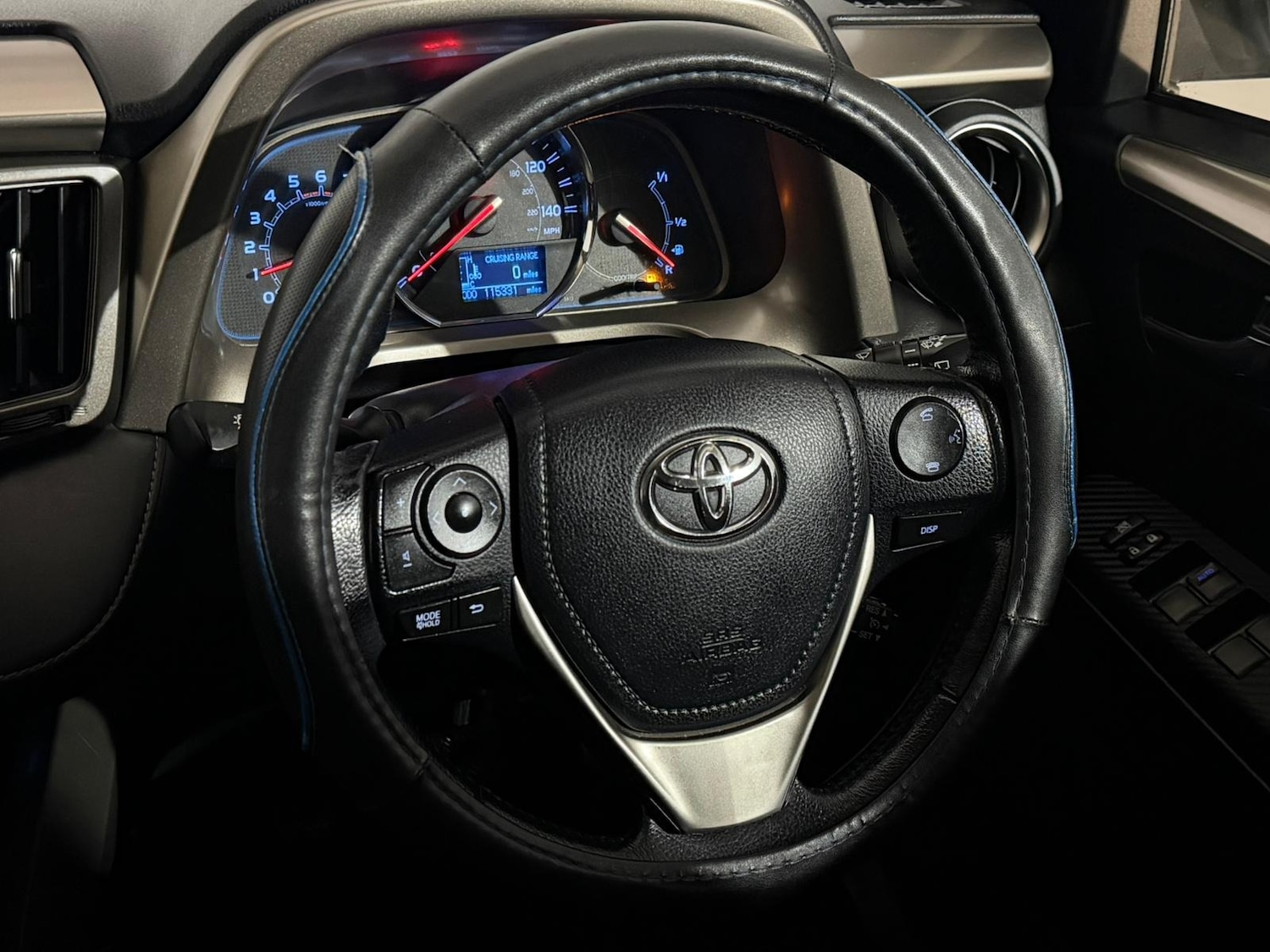 Used Toyota RAV4 2014 for sale - 76960295: Photo 13