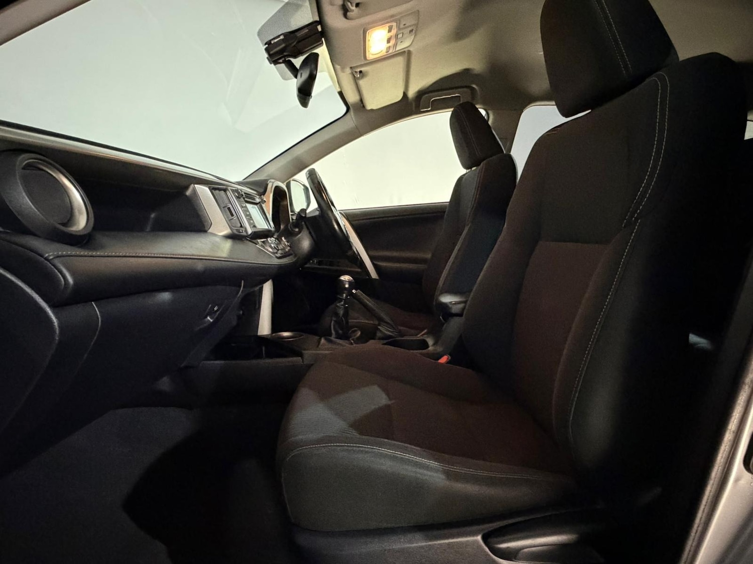 Used Toyota RAV4 2014 for sale - 76960295: Photo 17