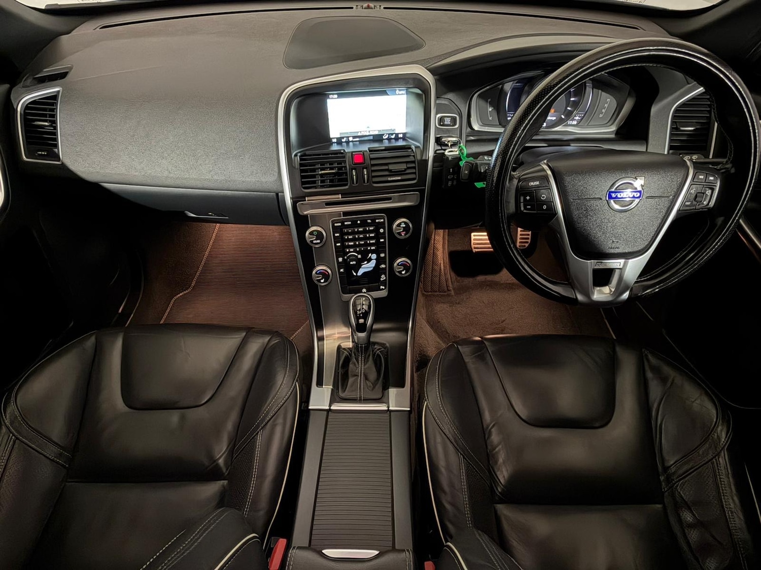 Used Volvo XC60 2016 for sale - 76664577: Photo 11