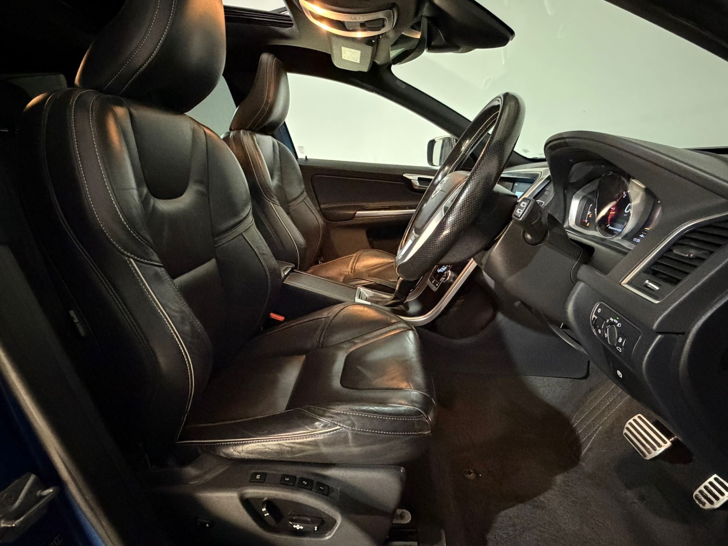 Used Volvo XC60 2016 for sale - 76664577: Photo 16