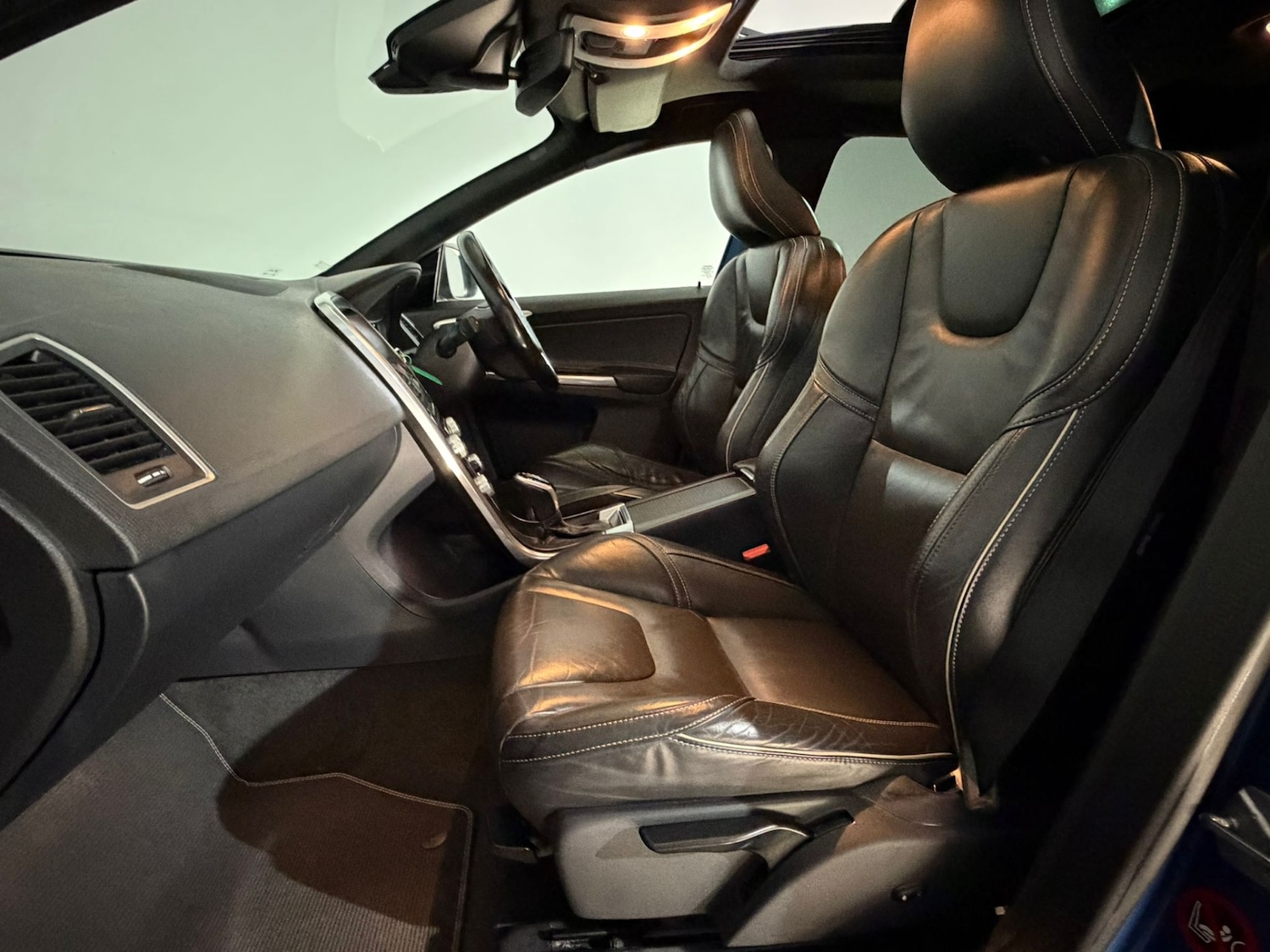 Used Volvo XC60 2016 for sale - 76664577: Photo 17