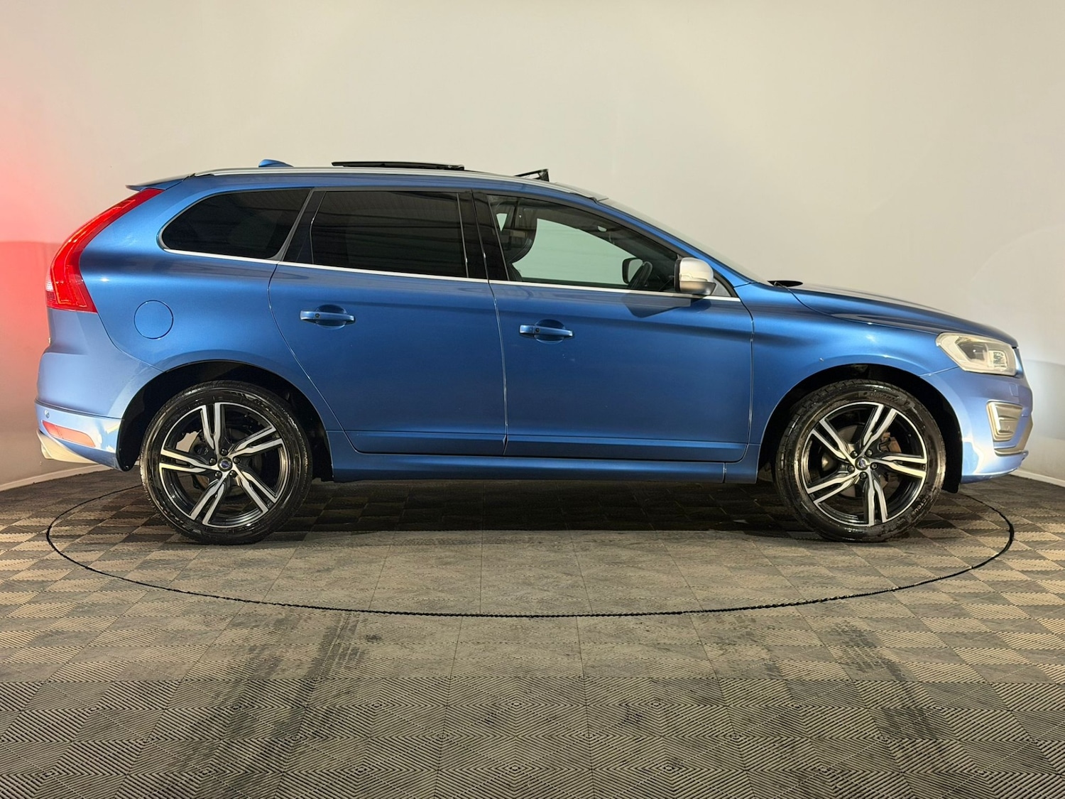 Used Volvo XC60 2016 for sale - 76664577: Photo 4