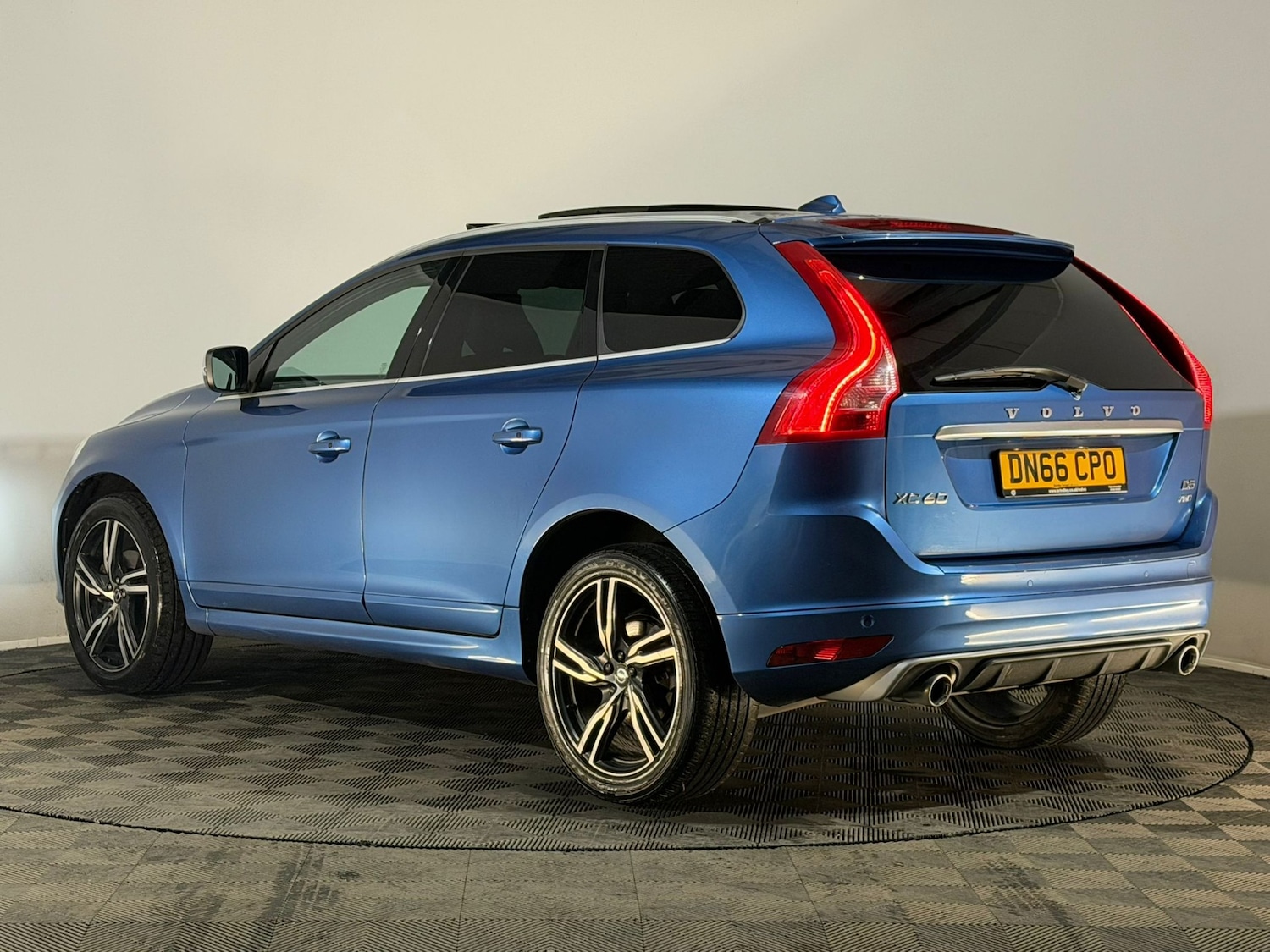 Used Volvo XC60 2016 for sale - 76664577: Photo 9