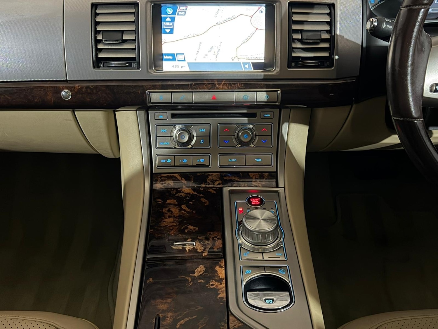 Used Jaguar XF 2011 for sale - 78216066: Photo 13