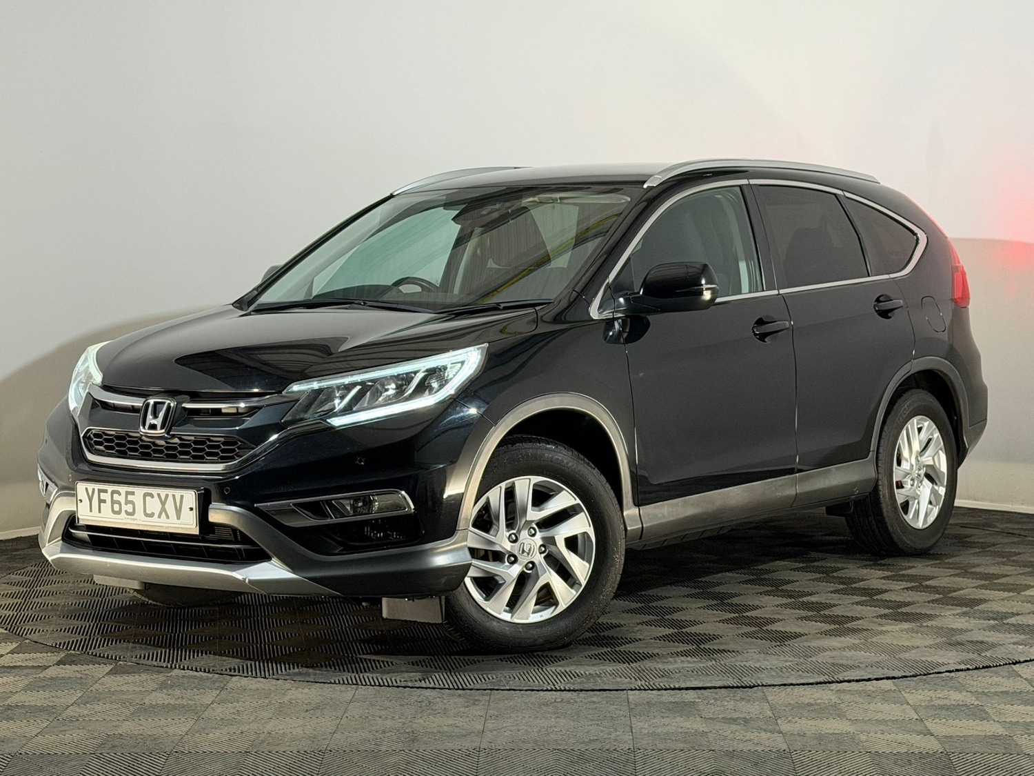 Used Honda CR-V 2015 for sale - 76193631: Photo 3