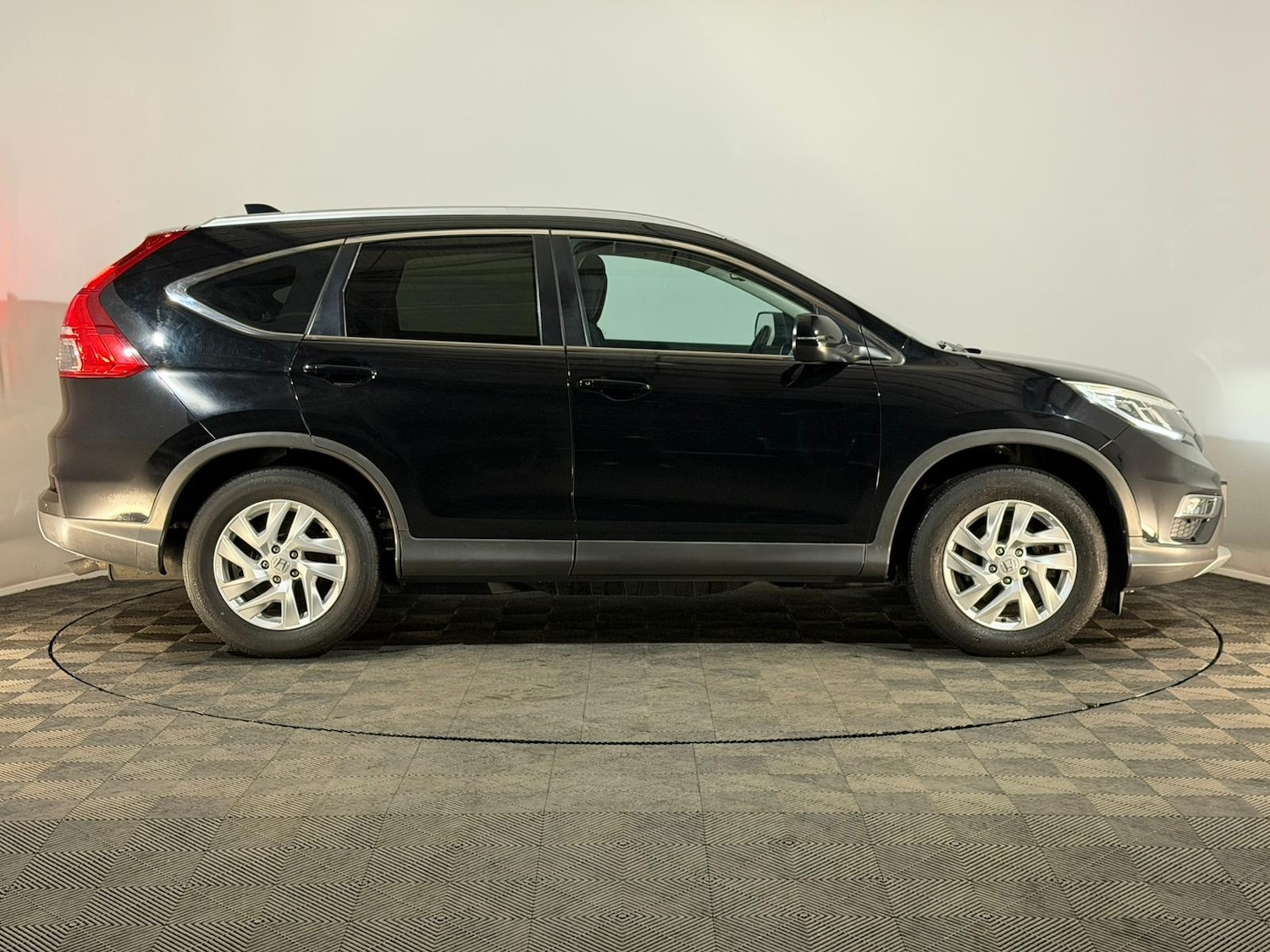Used Honda CR-V 2015 for sale - 76193631: Photo 4
