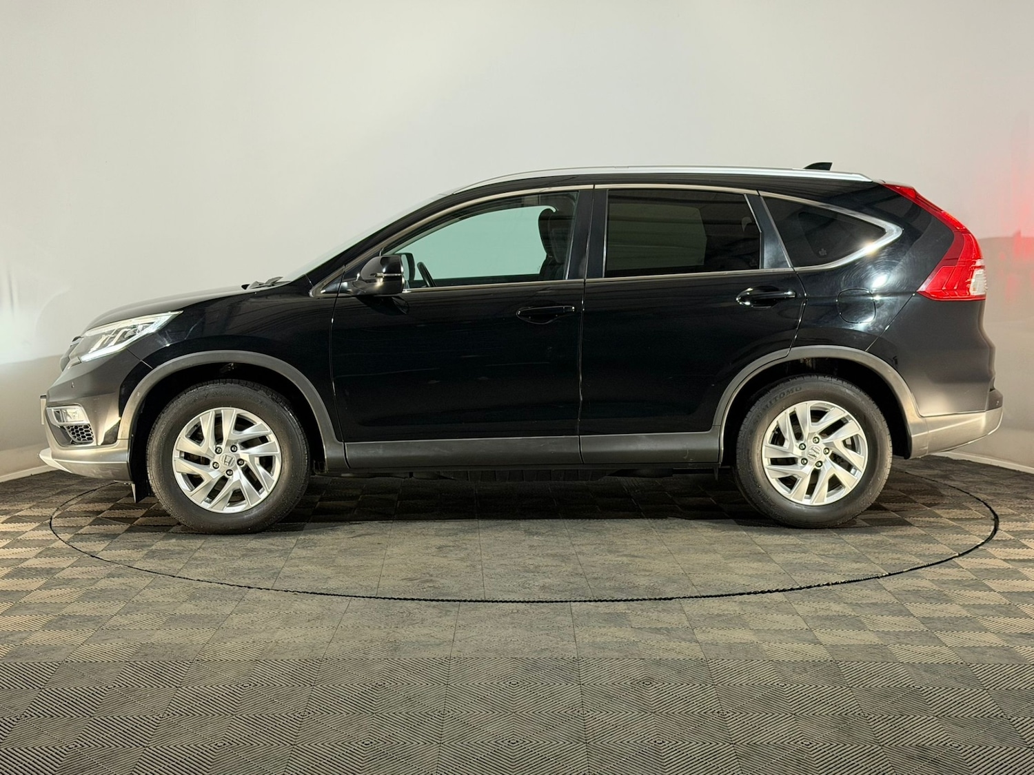 Used Honda CR-V 2015 for sale - 76193631: Photo 5