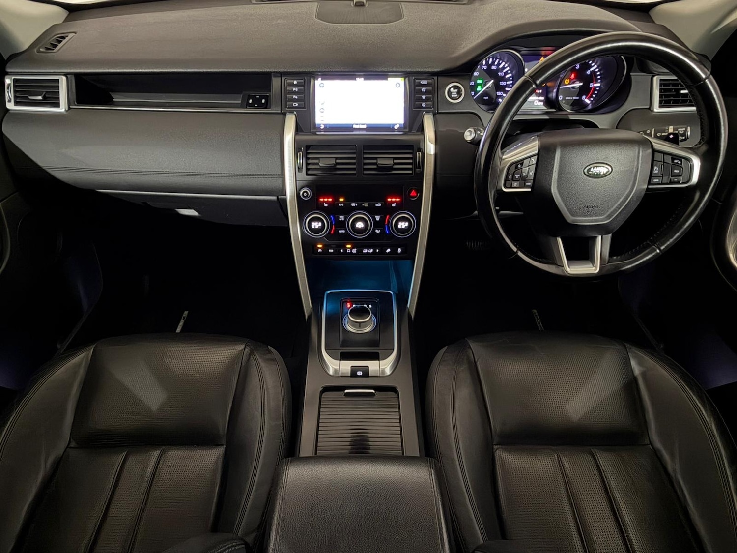 Used Land Rover Discovery Sport 2015 for sale - 76372590: Photo 12