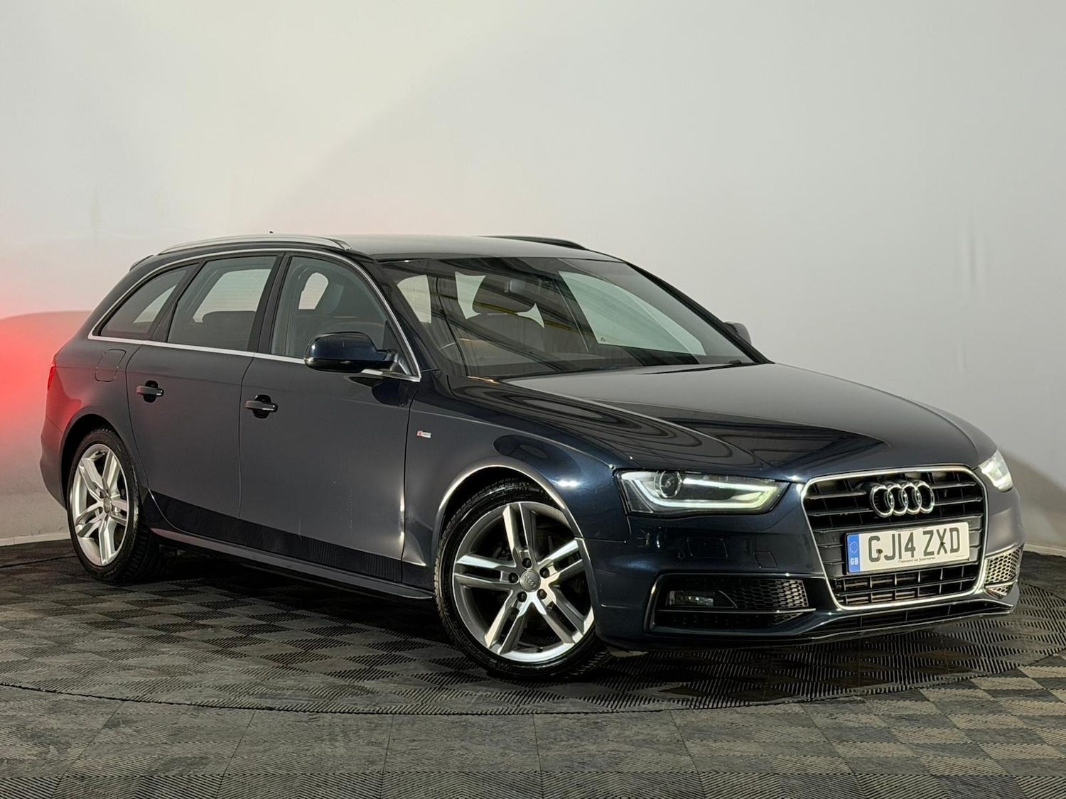 Used Audi A4 2014 for sale - 76612207: Photo 1