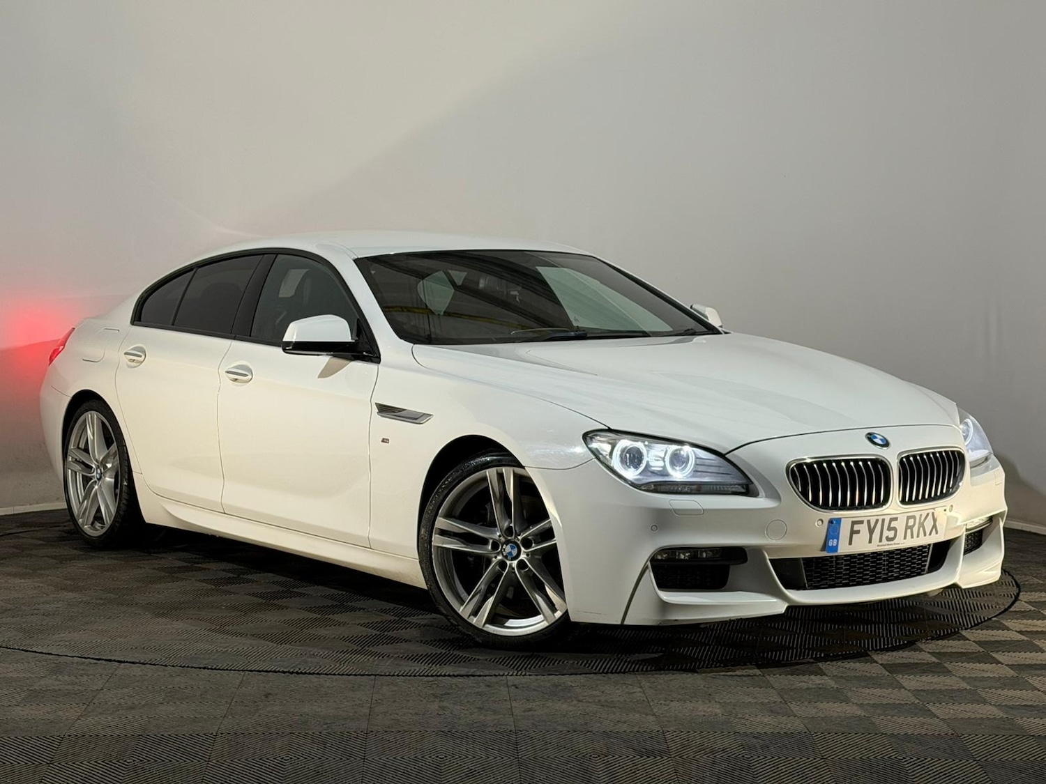 Used BMW 6 Series 2015 for sale - 76445128: Photo 1