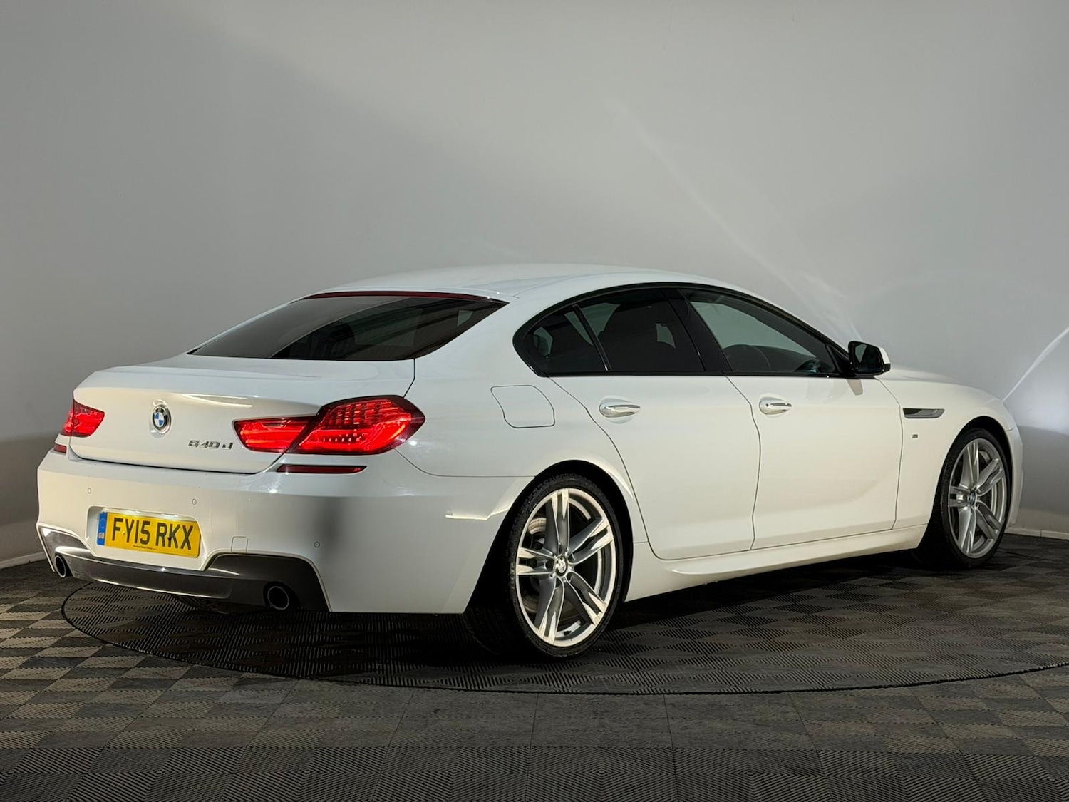 Used BMW 6 Series 2015 for sale - 76445128: Photo 6
