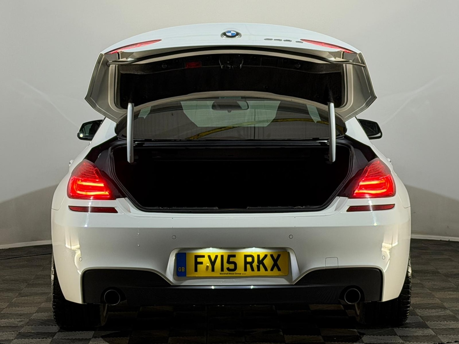 Used BMW 6 Series 2015 for sale - 76445128: Photo 8