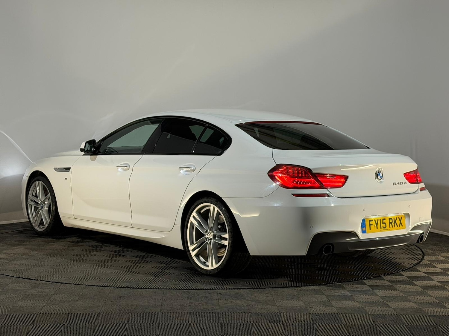 Used BMW 6 Series 2015 for sale - 76445128: Photo 9