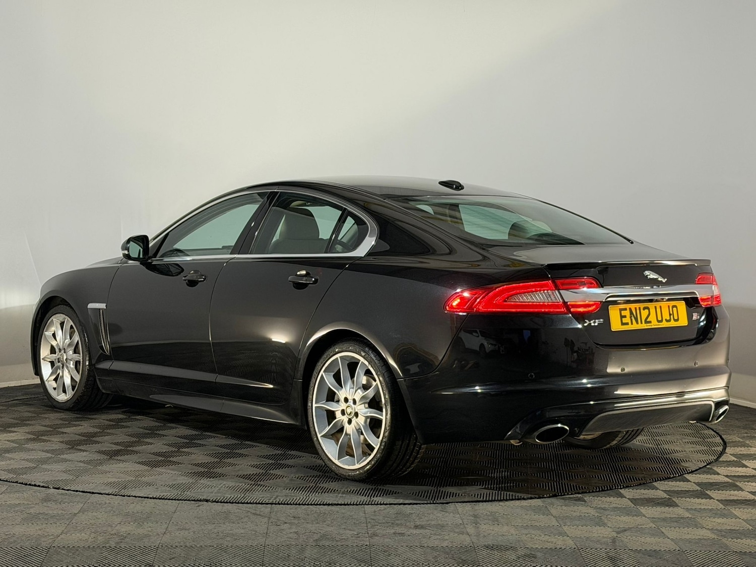 Used Jaguar XF 2012 for sale - 76968664: Photo 9