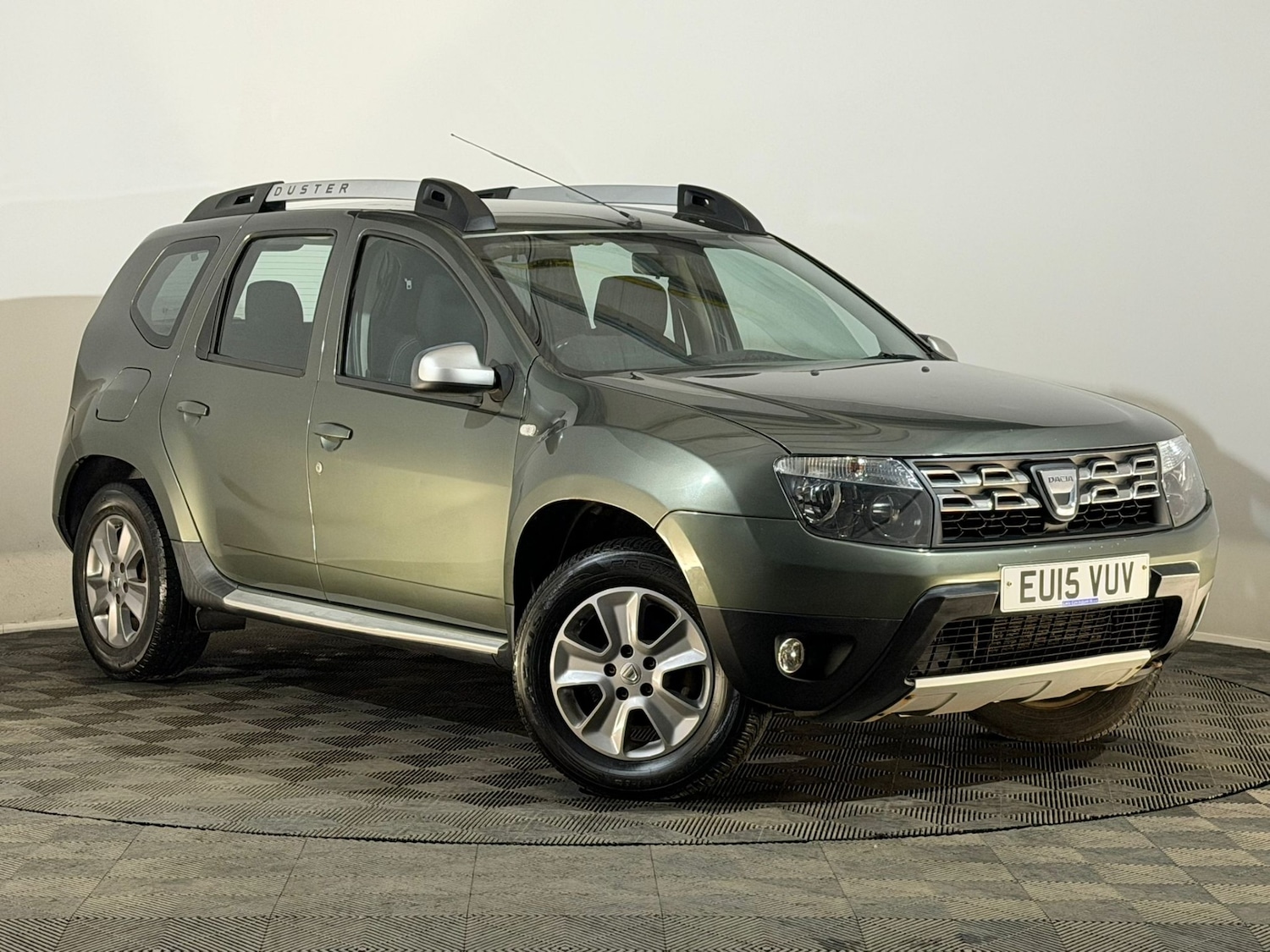 Used Dacia Duster 2015 for sale - 76385167: Photo 1