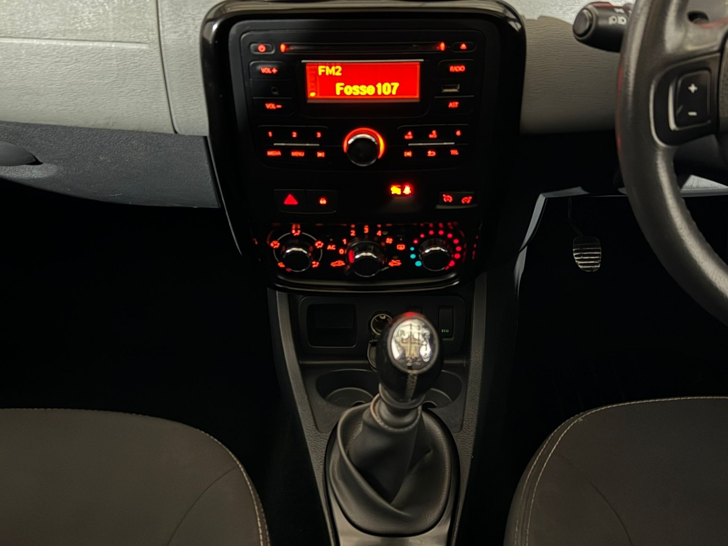 Used Dacia Duster 2015 for sale - 76385167: Photo 14