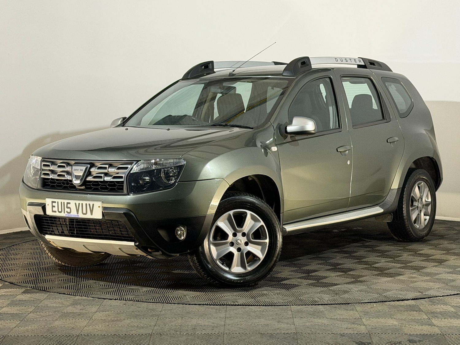 Used Dacia Duster 2015 for sale - 76385167: Photo 3