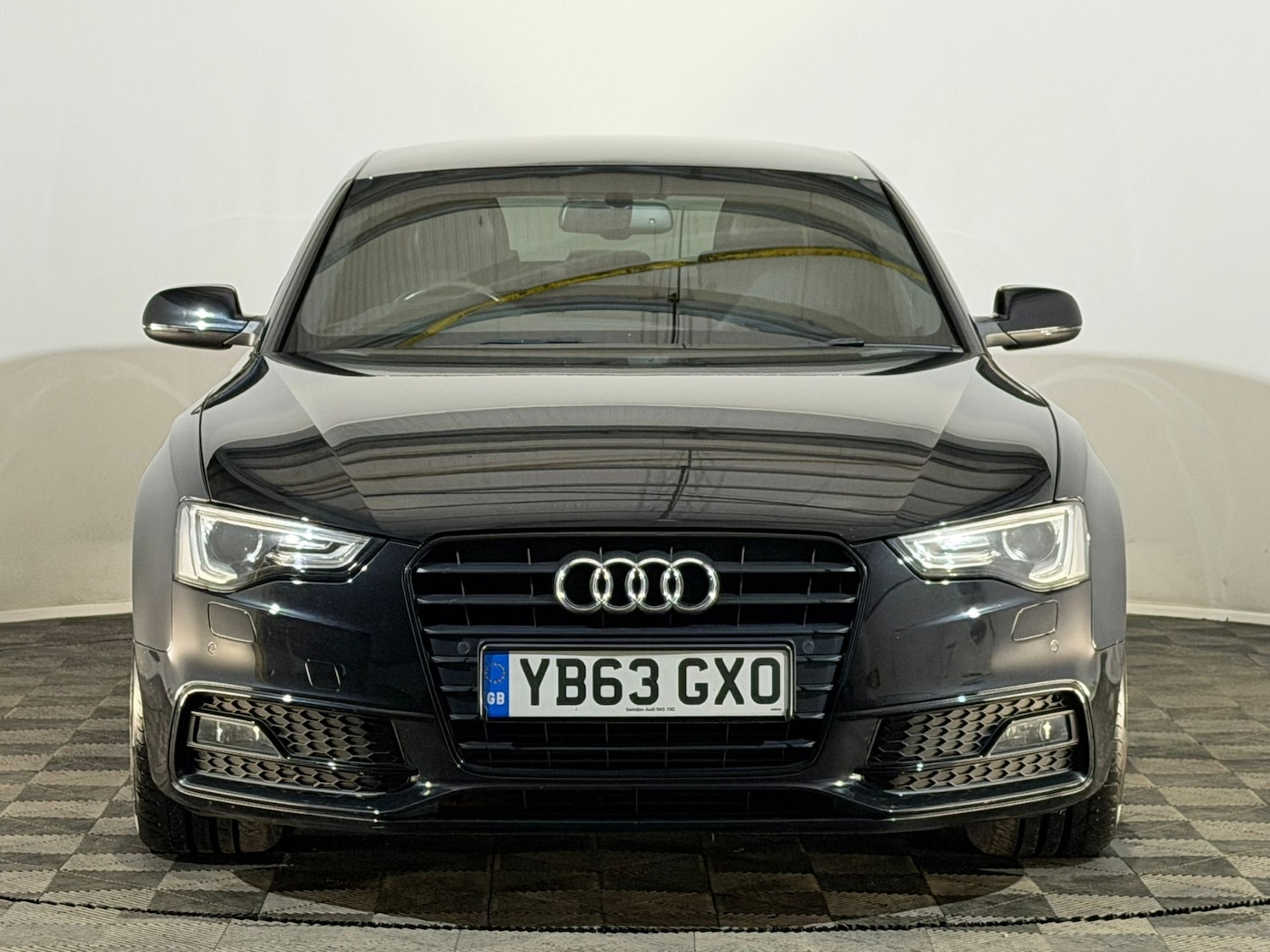 Used Audi A5 2014 for sale - 76383439: Photo 2