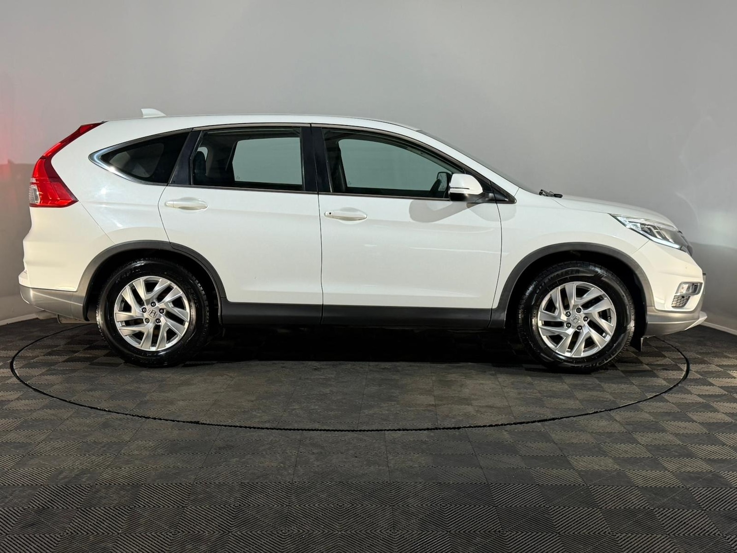 Used Honda CR-V 2015 for sale - 77223205: Photo 4