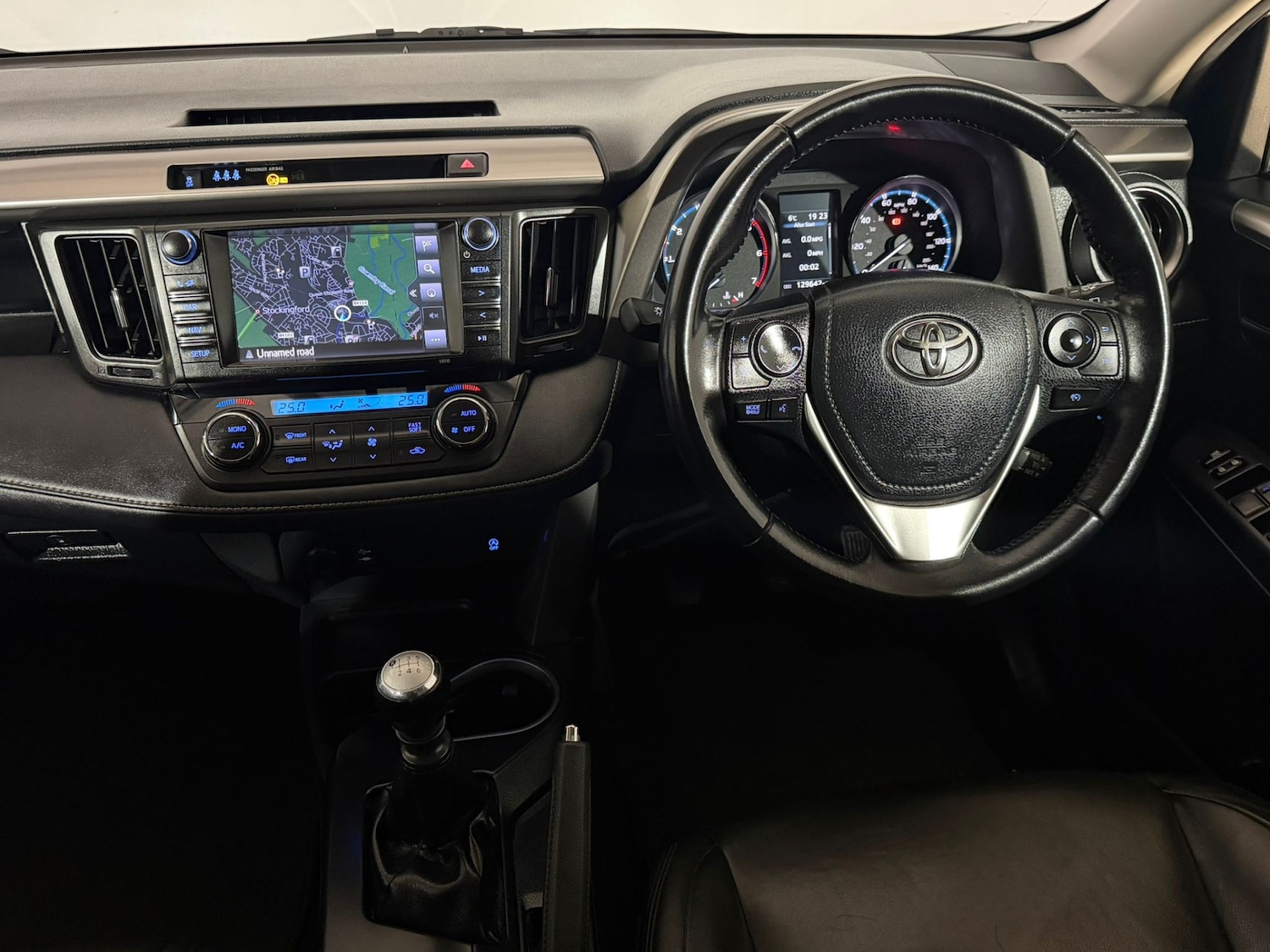 Used Toyota RAV4 2016 for sale - 77446002: Photo 11