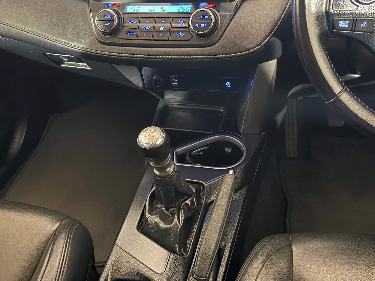 Used Toyota RAV4 2016 for sale - 77446002: Photo 14